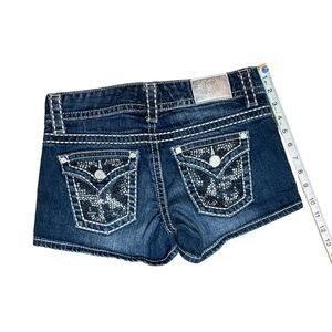 Maurice’s women’s☀️shorts with rhinestones 3/4